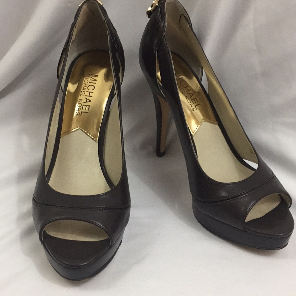 Michael Kors Size 5m/ 4” heels, Open Toe, Leather